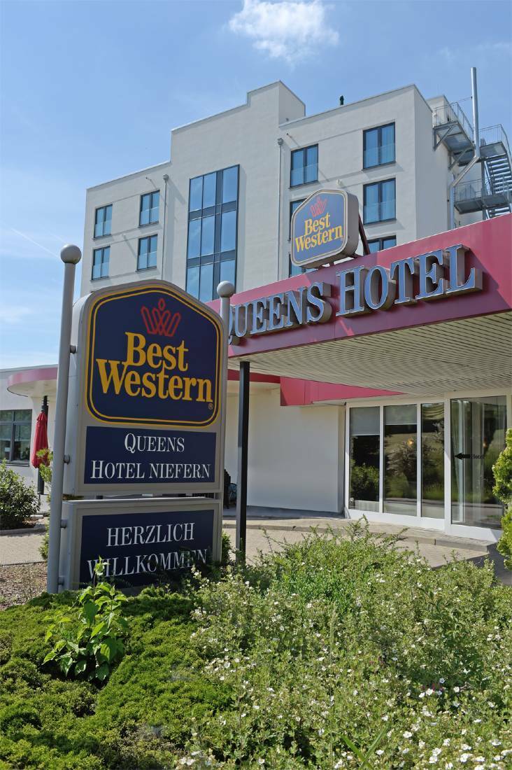 Best Western Queens Hotel Pforzheim-Niefern Exteriér fotografie